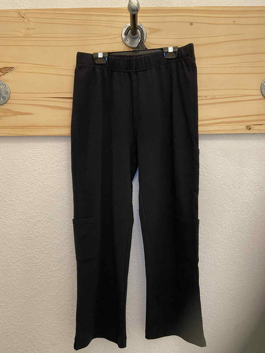 Renni Straight Leg Crop ~ Black