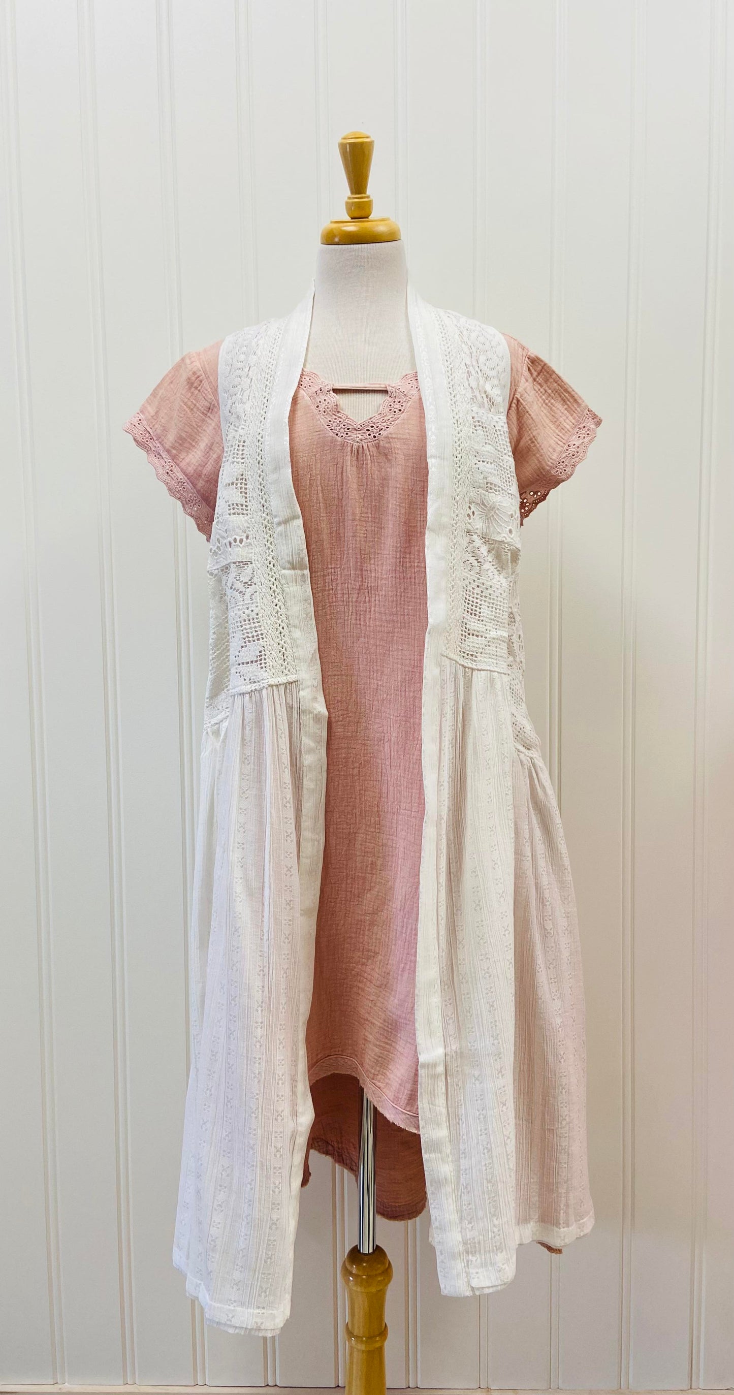 Jasper Lace Vest ~ White