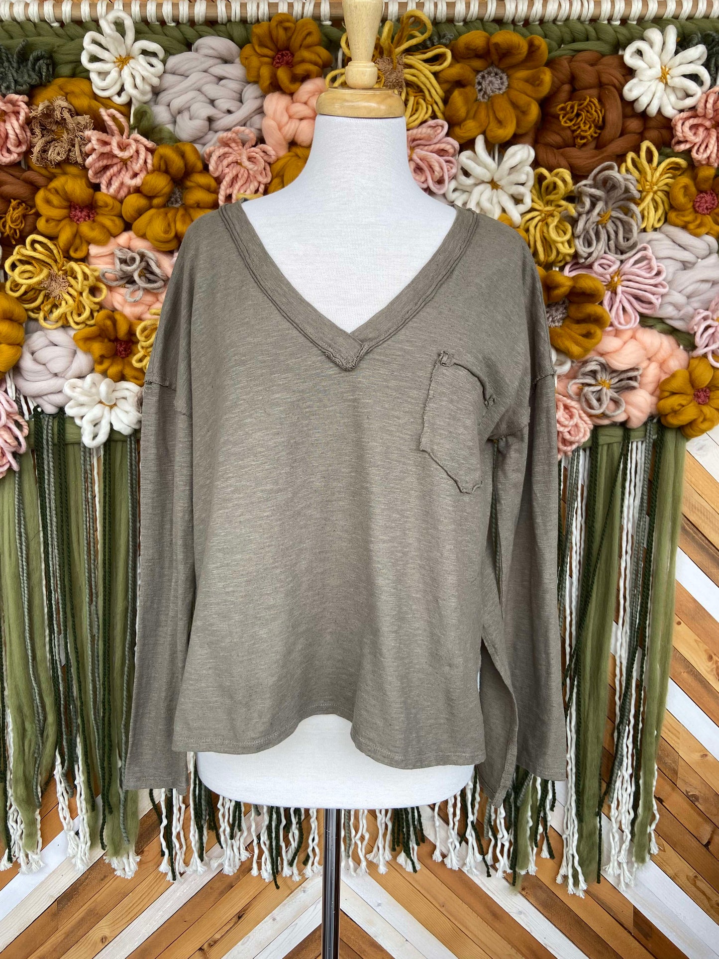 Ames Raw Seam Top ~ Saddle