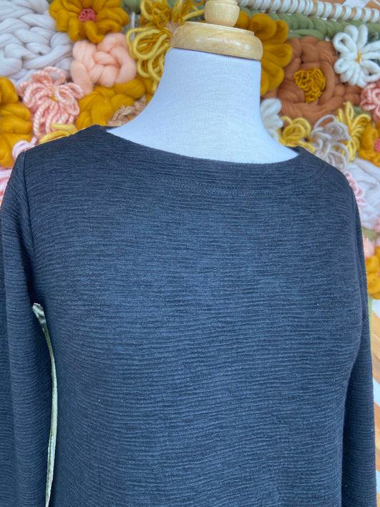 Willa Pullover ~ Black