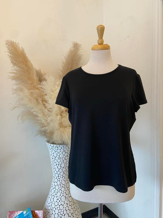 Shara Tee ~ Black