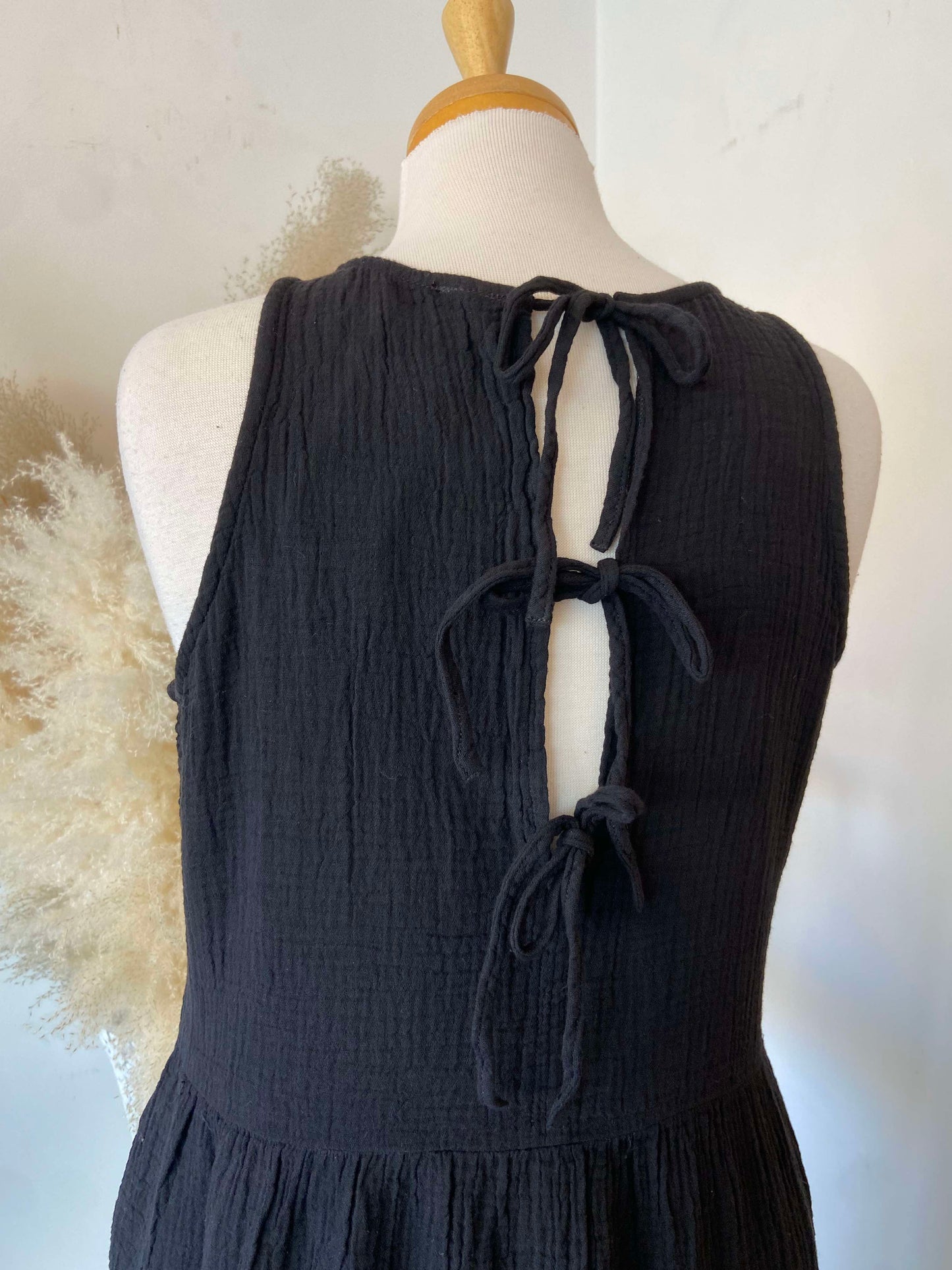 Vickey Dress ~ Black