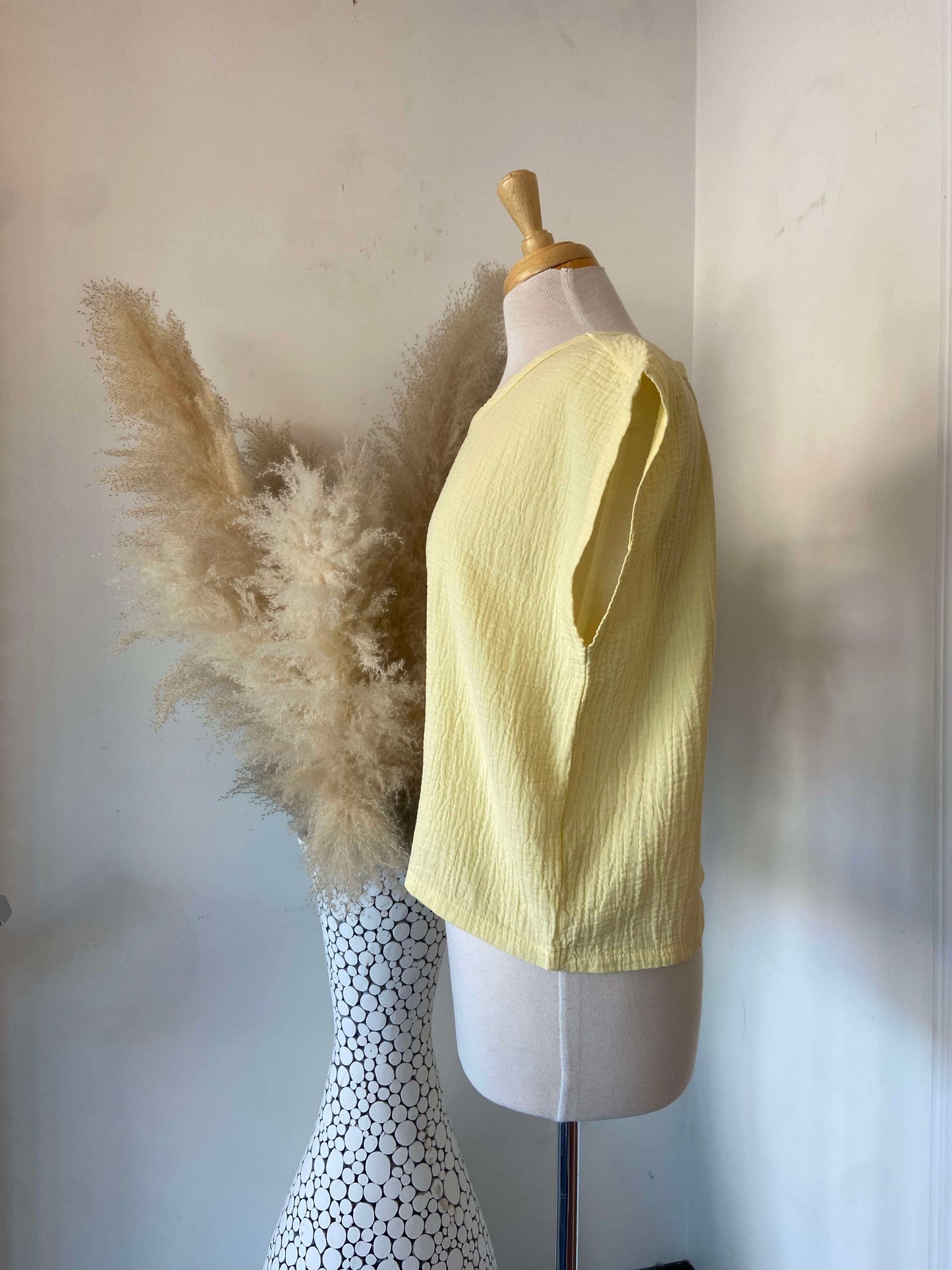 Ema Short Sleeve Dolman Top ~ Pale Yellow