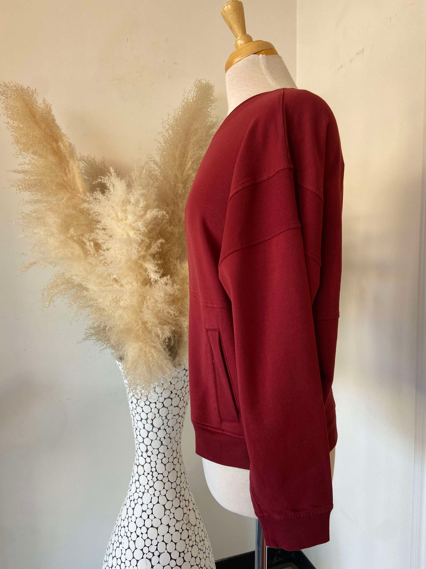 Loni Boxy Sweatshirt ~ Cherry