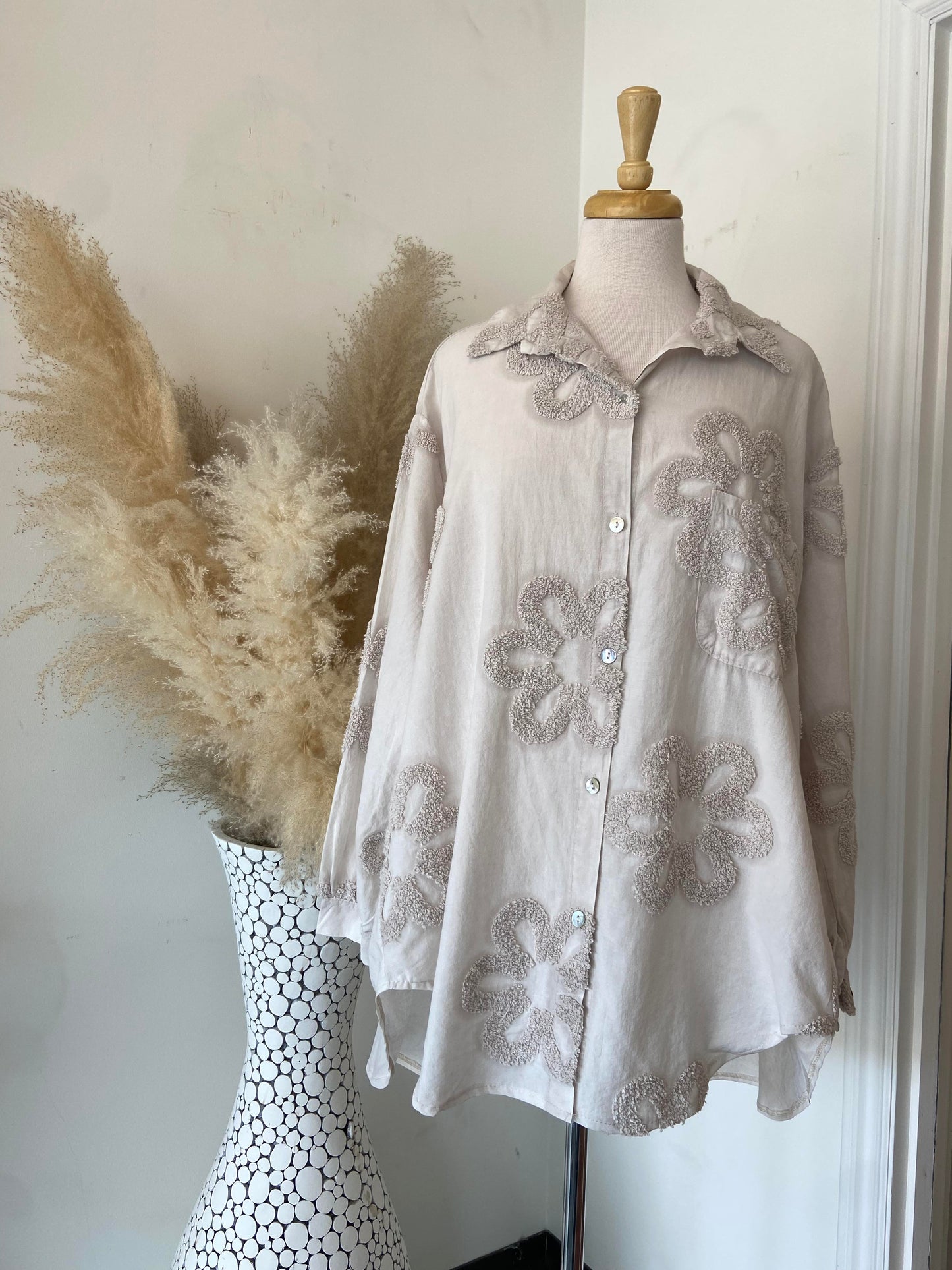 Shelley Flowered Top ~ Beige