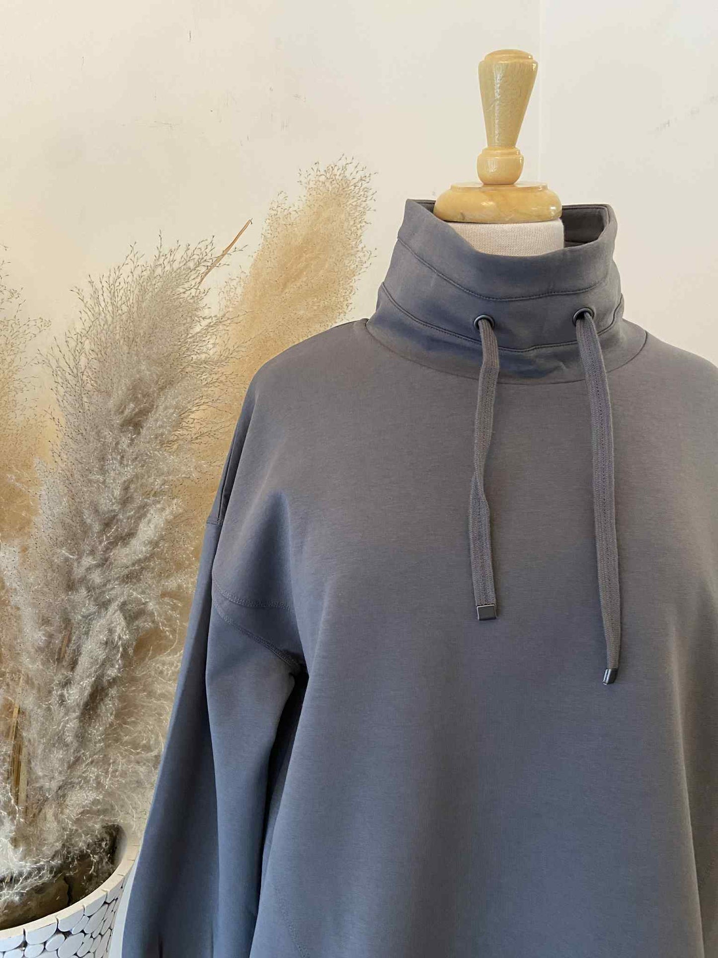 Suite Dreams Pullover ~ Slate
