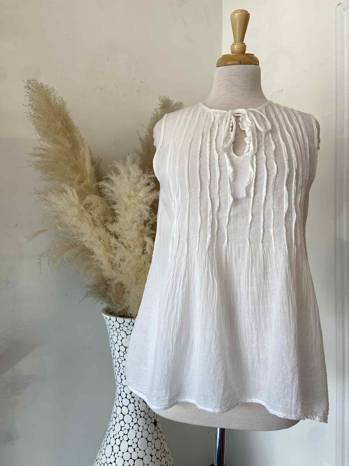 Fran Pintuck Tank ~ White