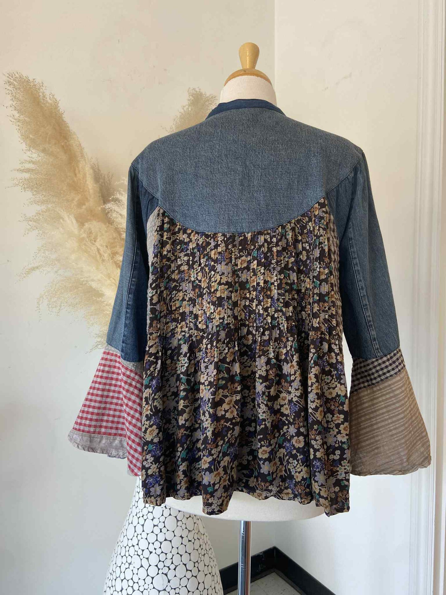 Linea Flare Sleeve Top ~ Pink Flower