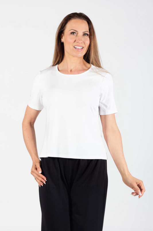 Shara Tee ~ White ~ Size XS