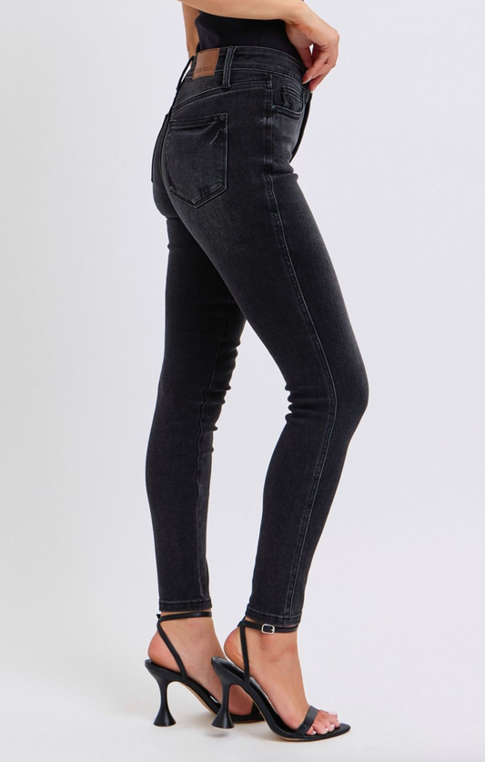 Laurel Washed Black Skinny { Reg & Curve }