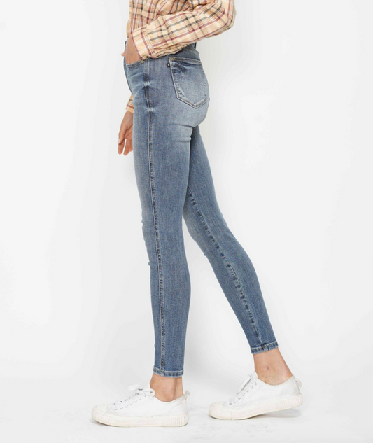 Elena Mid Wash Skinny ~ Reg & Curve