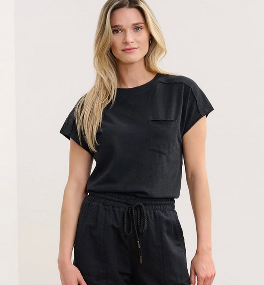 Slouchy Pocket Tee ~ Black