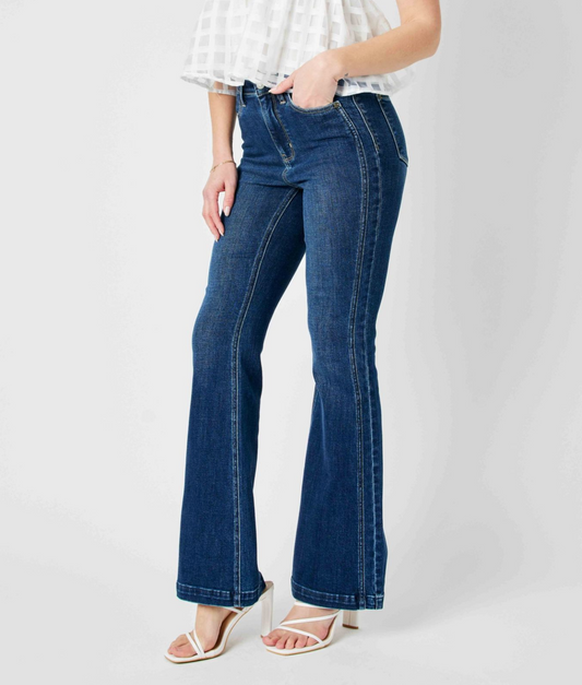 Ronnie Flare Jeans { Reg }
