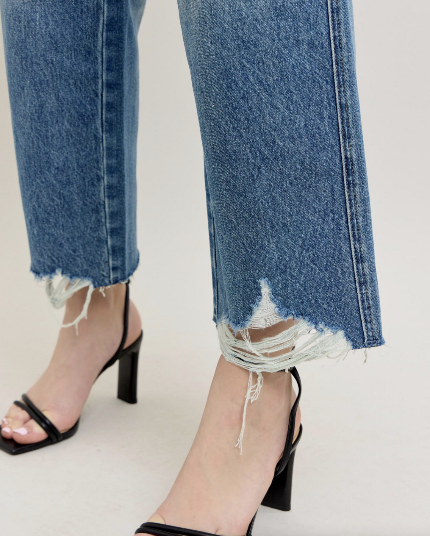 Geena Rigid Magic Crops { Reg & Curve }