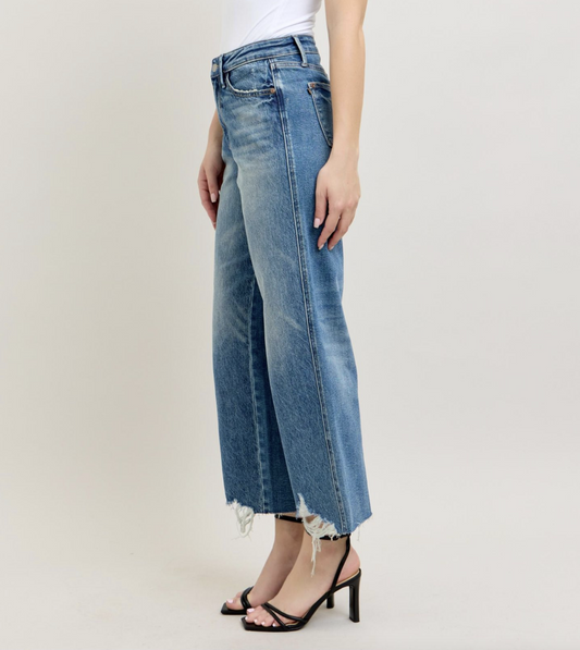Geena Rigid Magic Crops { Reg & Curve }