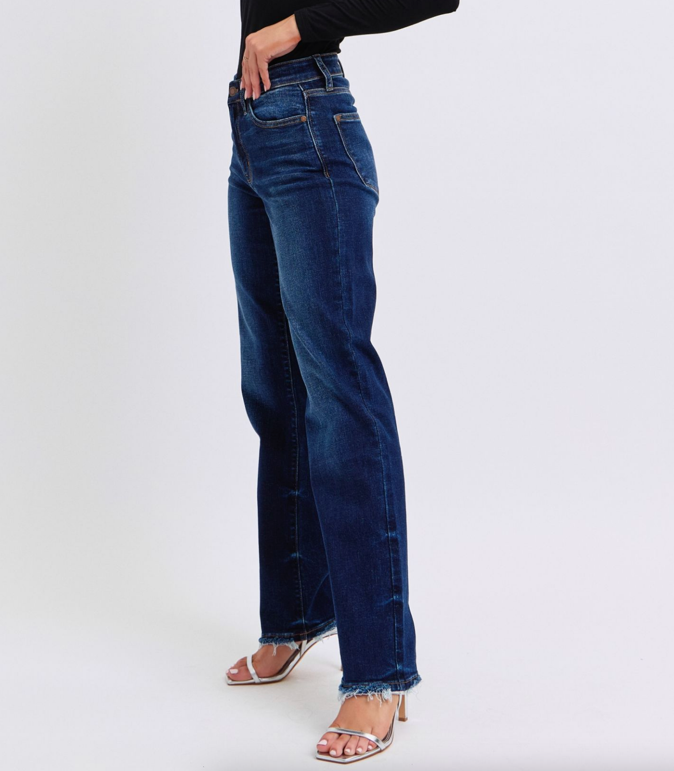 Etta Straight Leg Jean { Reg }