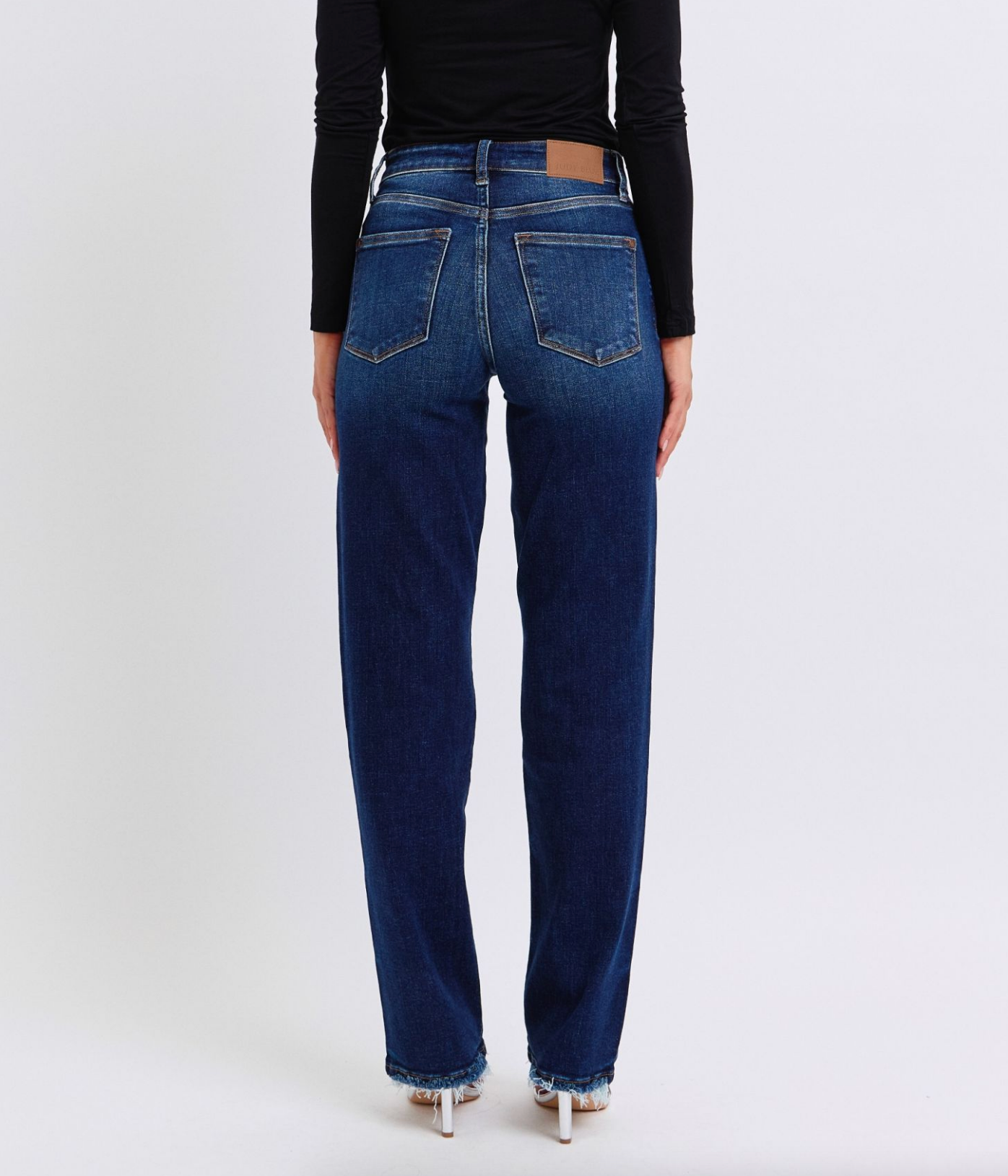 Etta Straight Leg Jean { Reg }