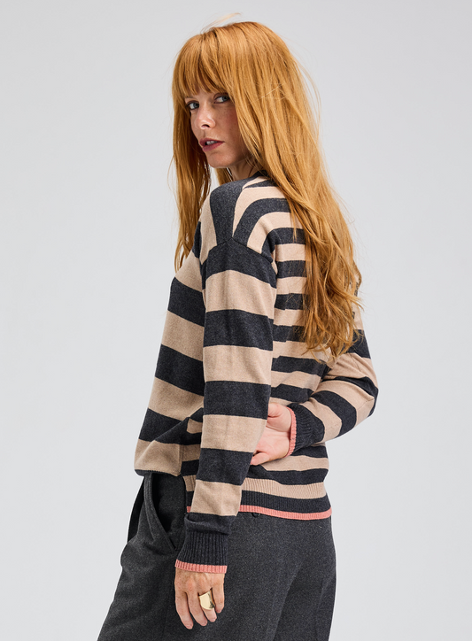 Olli Crewneck ~ Charcoal