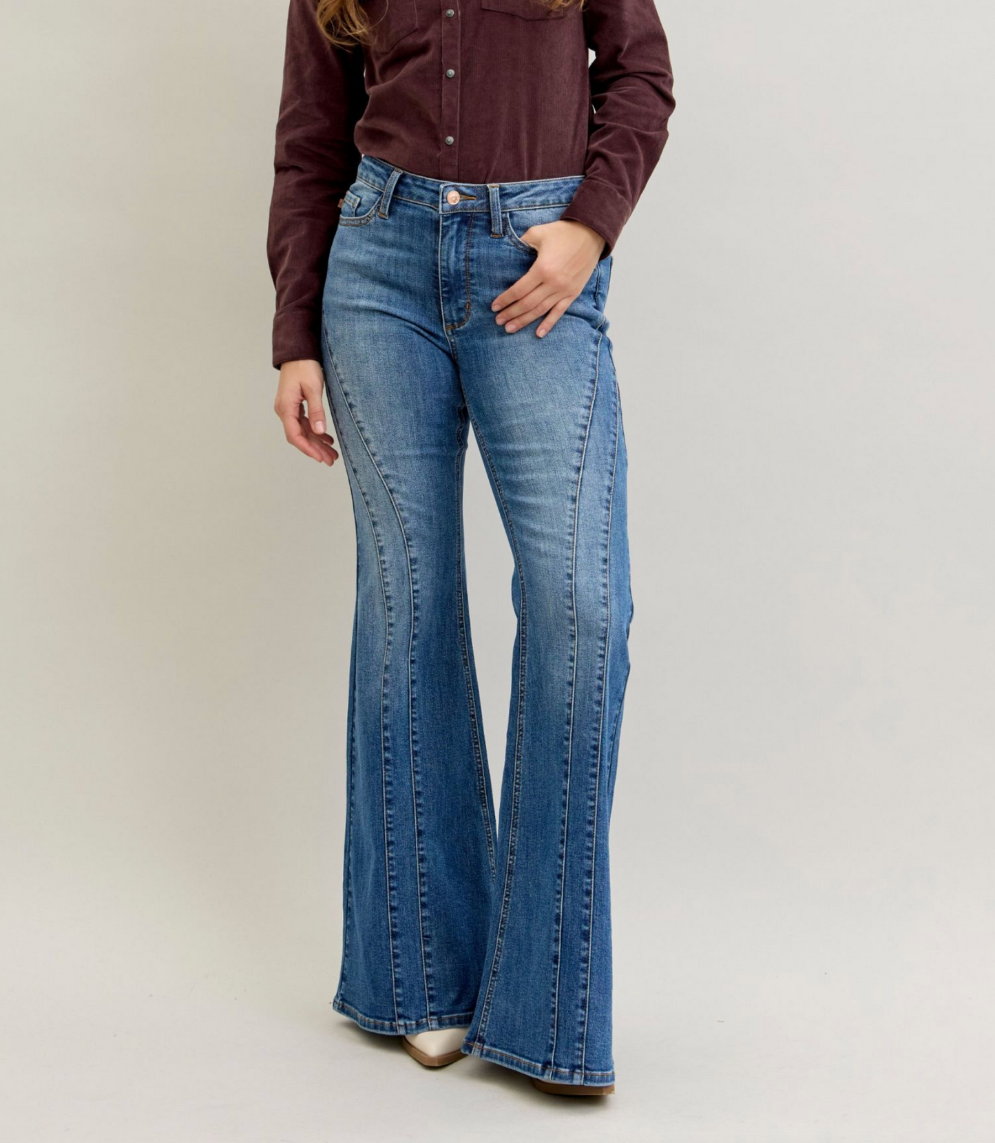 Kyla Flare Jeans { Reg & Curve }