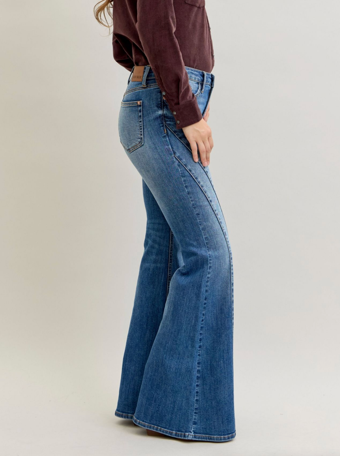 Kyla Flare Jeans { Reg & Curve }