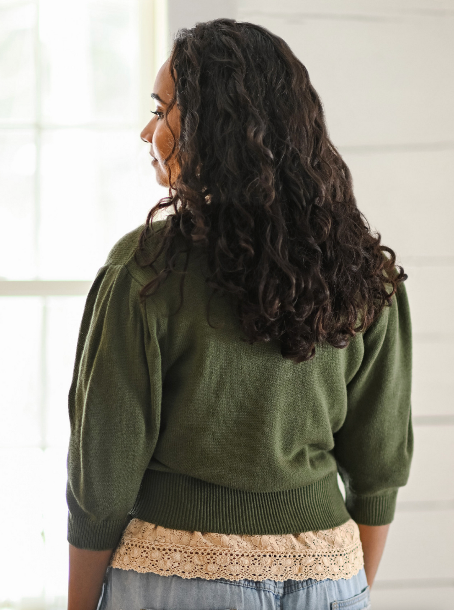 Novelist Sweater ~ Olive