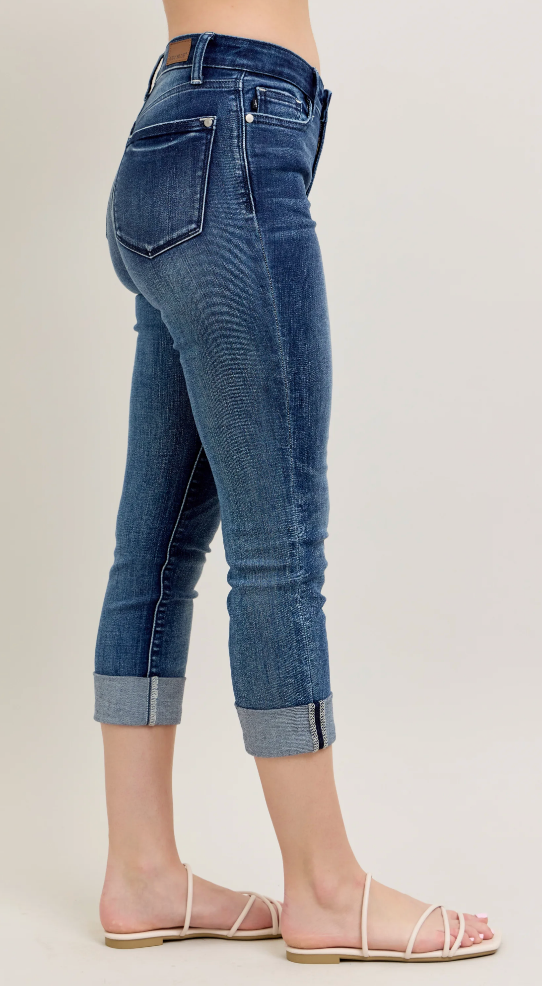 Michelle Cuffed Capri { Reg }