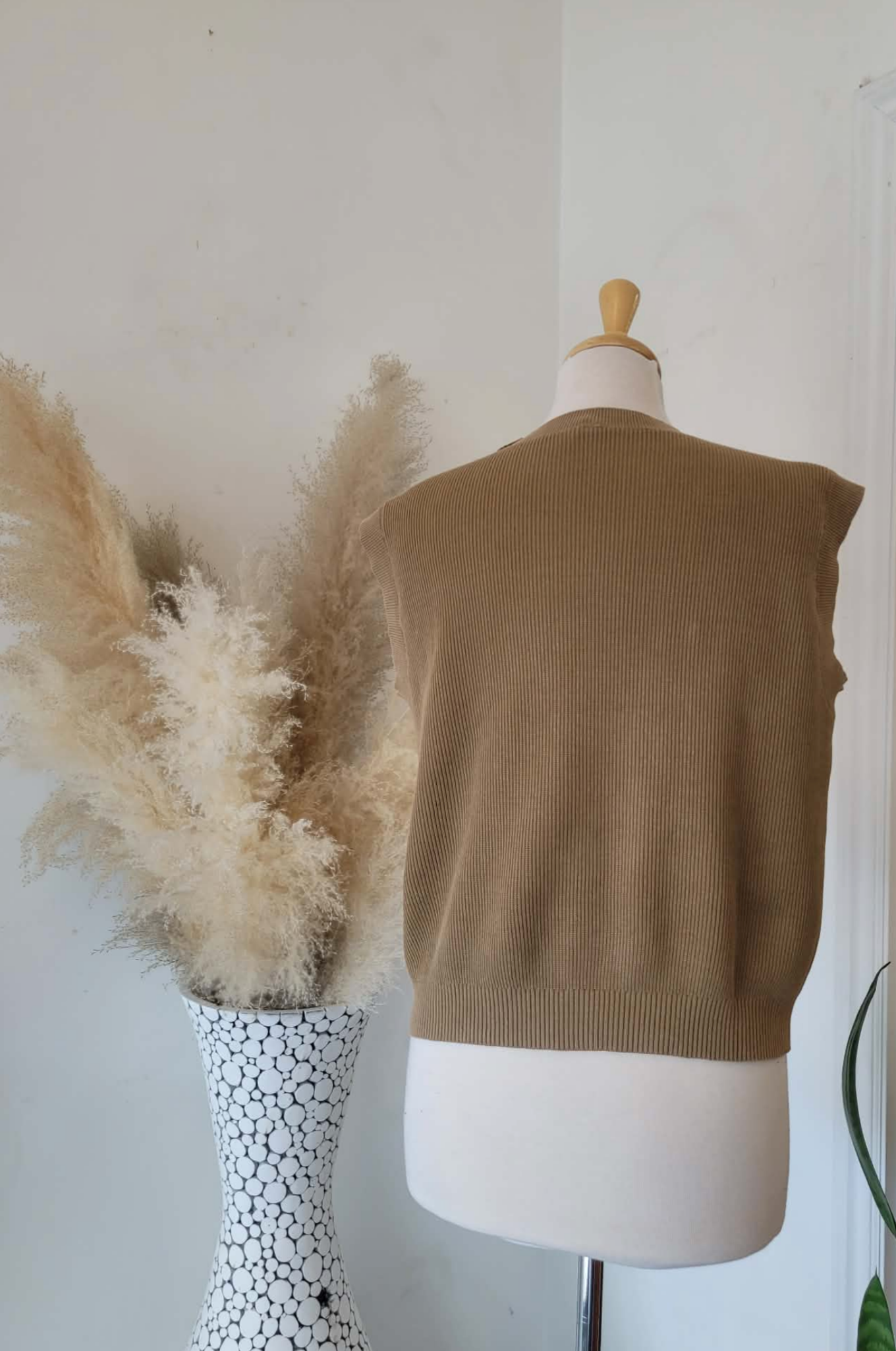 Sweater Seamed Vest ~ 2 Colours
