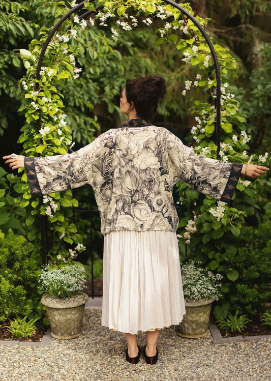 Honey & The Moon Pixie Duster ~ Cropped