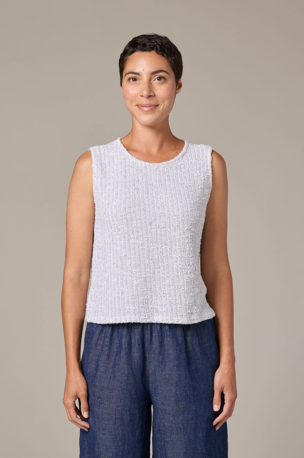Neela Sweater Vest ~ Bark