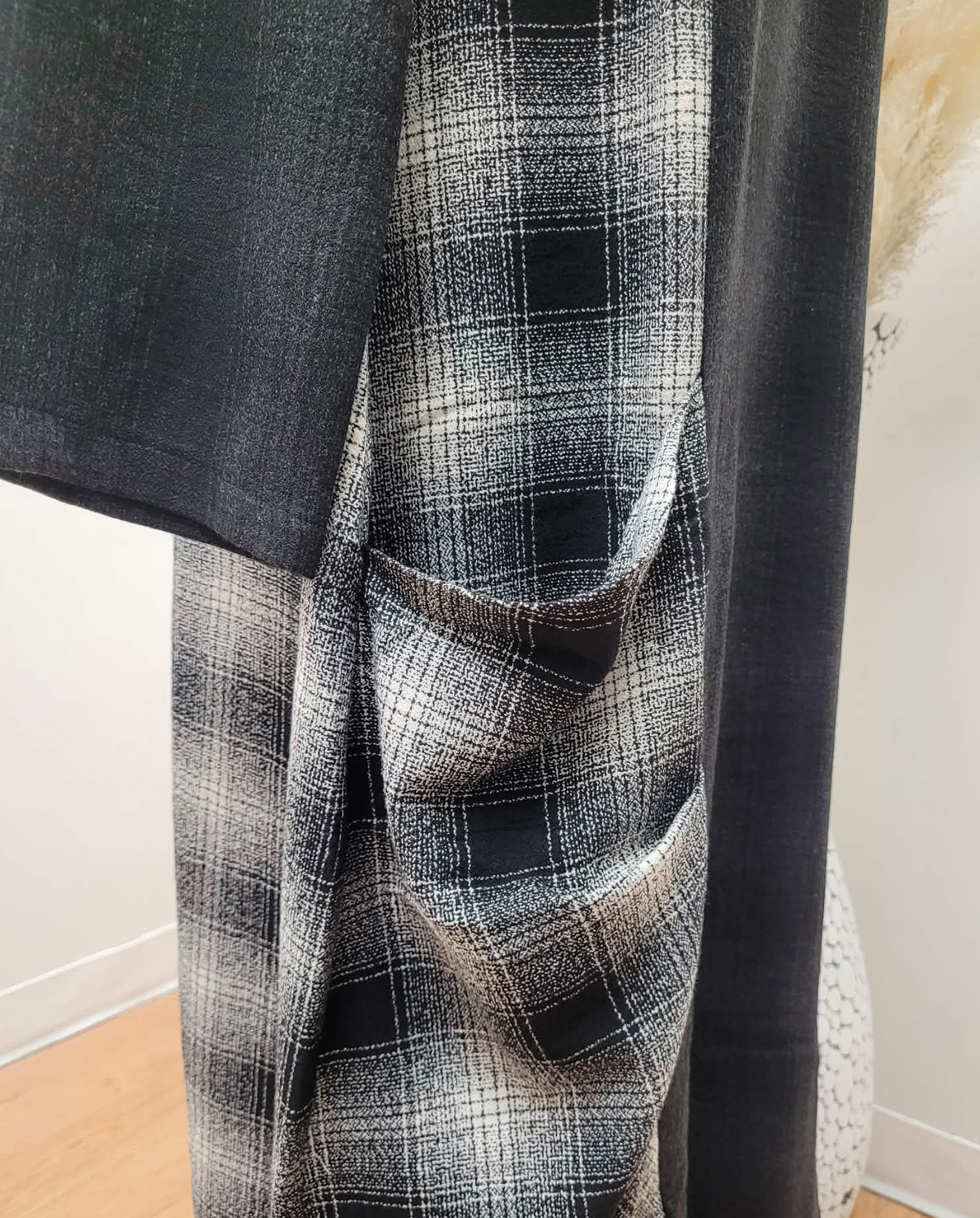 Balloon Dress ~ Anthracite/Ecru Plaid