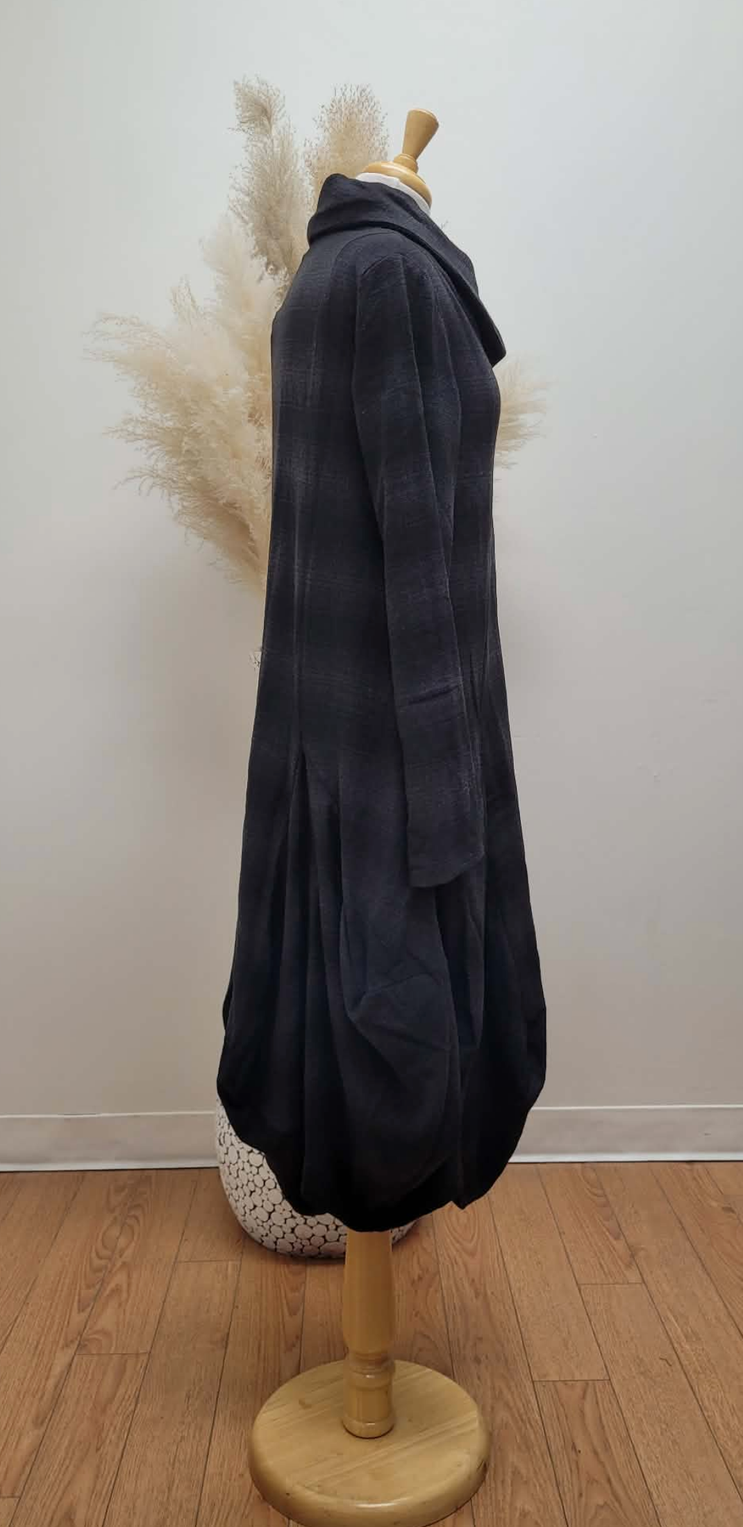 Long Balloon Bottom Jacket ~ Antharcite Plaid