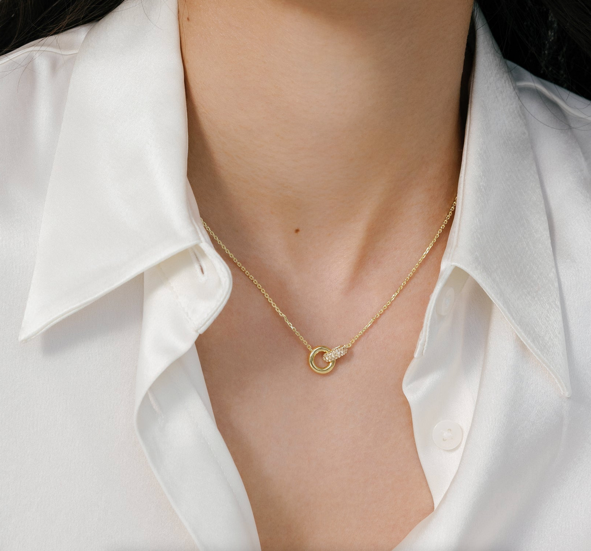 Interlock Sparkle Necklace ~ 2 Colours