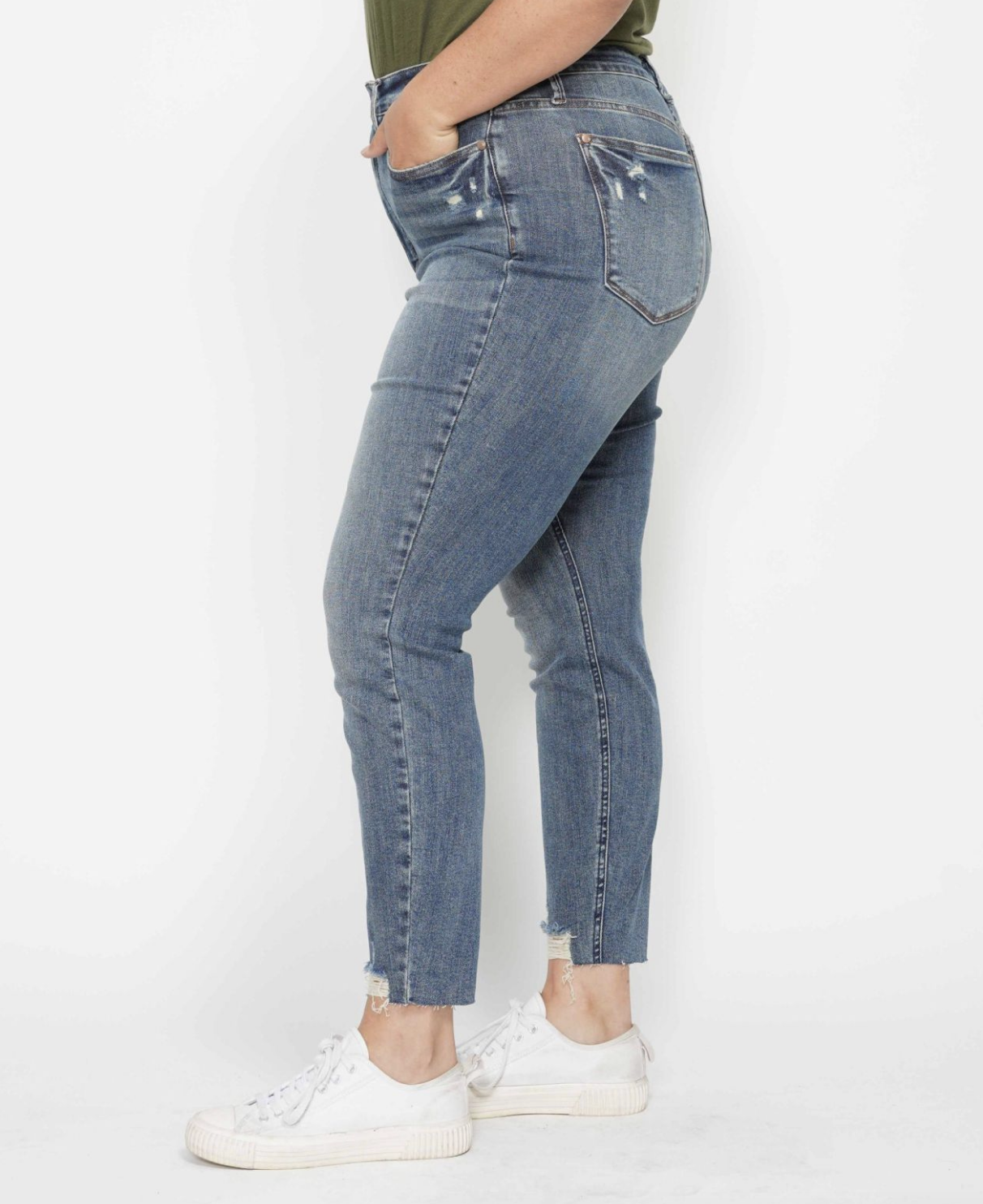 Abbi Skinny Jeans { Reg & Curve }