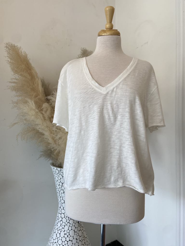 Charlie V Neck Tee ~ White Sand ~ L