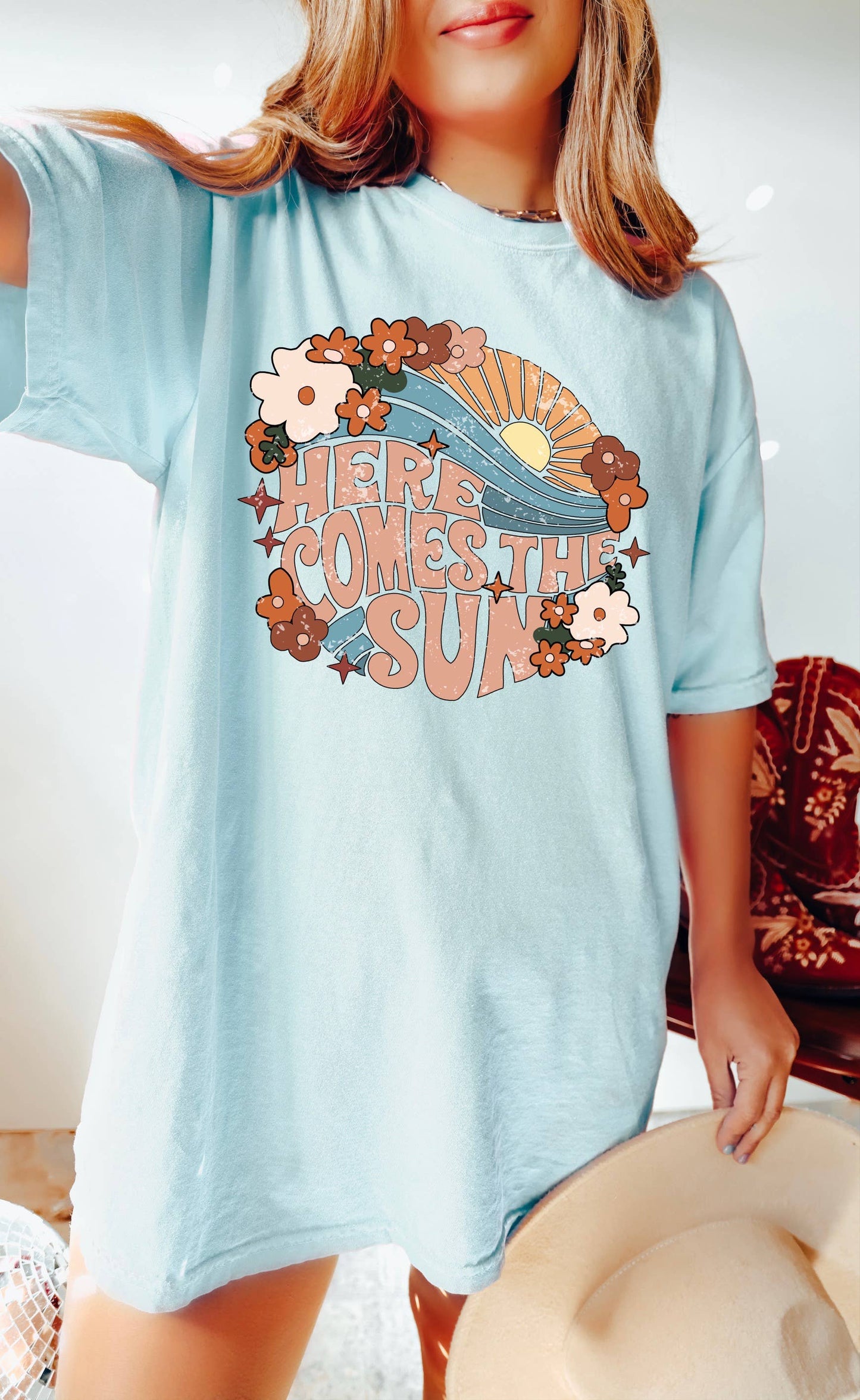 Retro Here Comes The Sun: Light Blue
