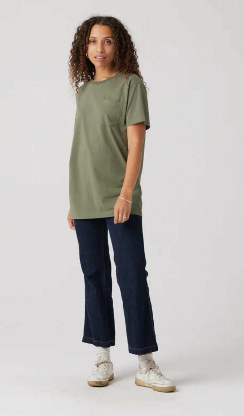 Unisex Heavyweight Pocket Tee