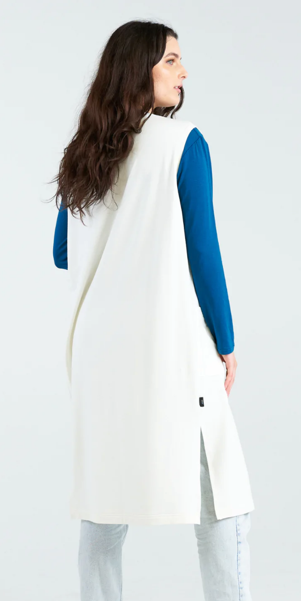 Ivy Sleeveless Cardigan { 2 Colors }