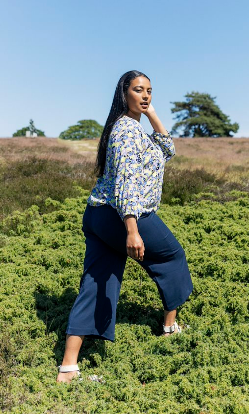 Merla Blouse { Curve }