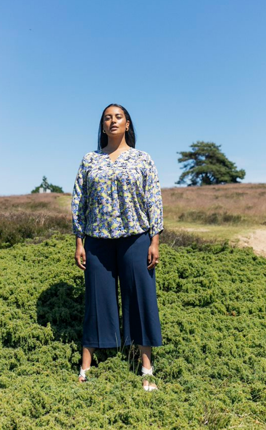Merla Blouse { Curve }