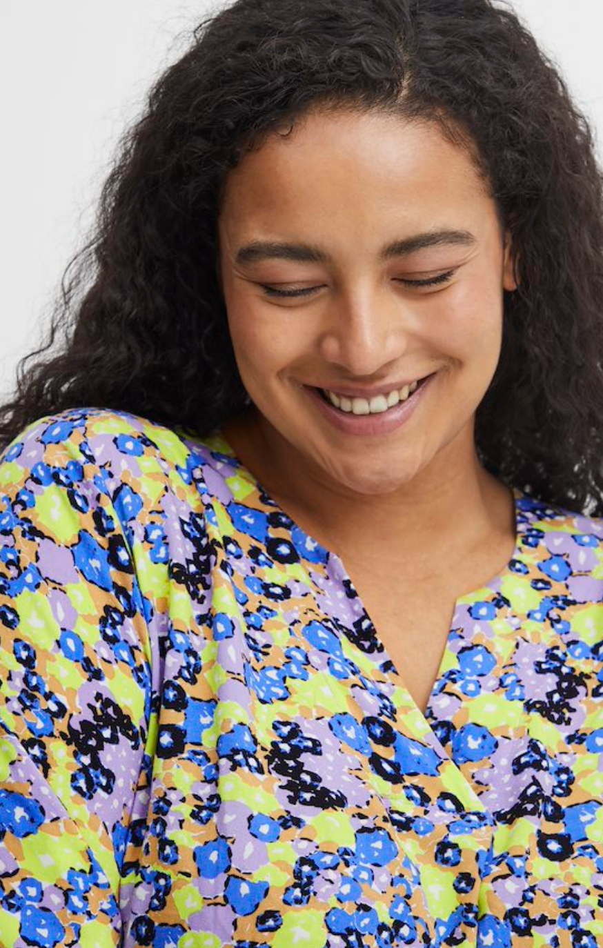 Merla Blouse { Curve }
