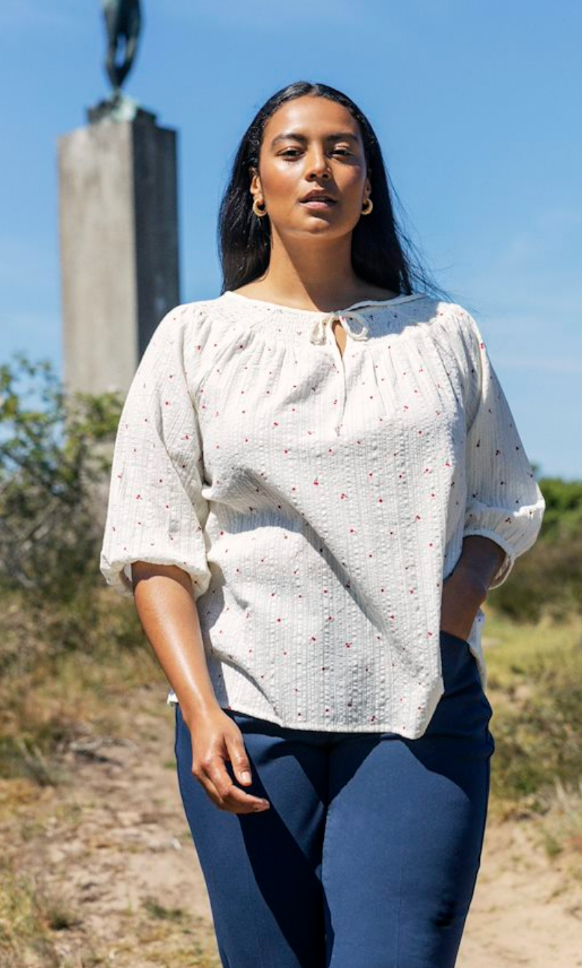 Sanya Blouse { Curve } ~ Size 26