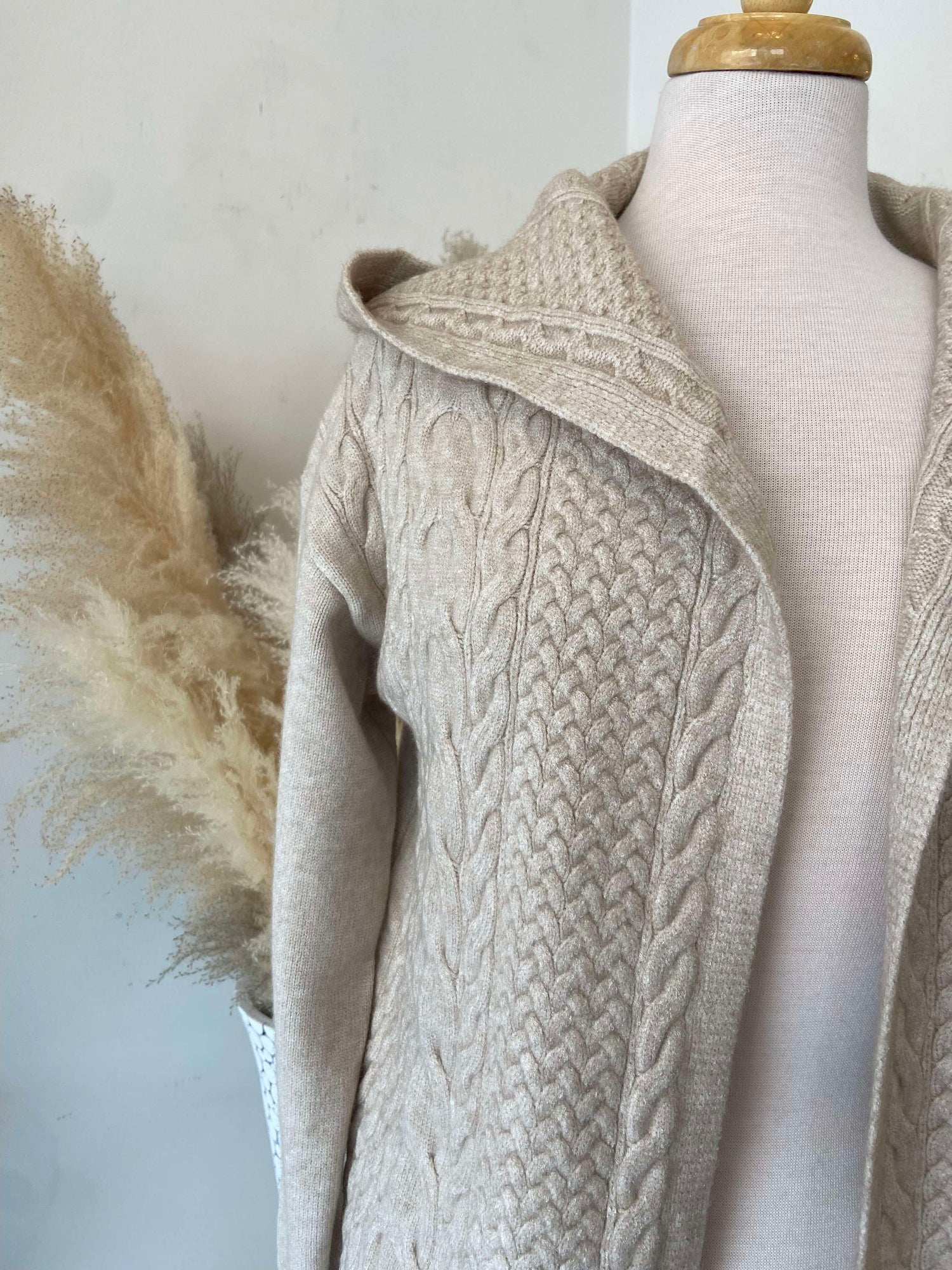 Sweaters & Hoodies