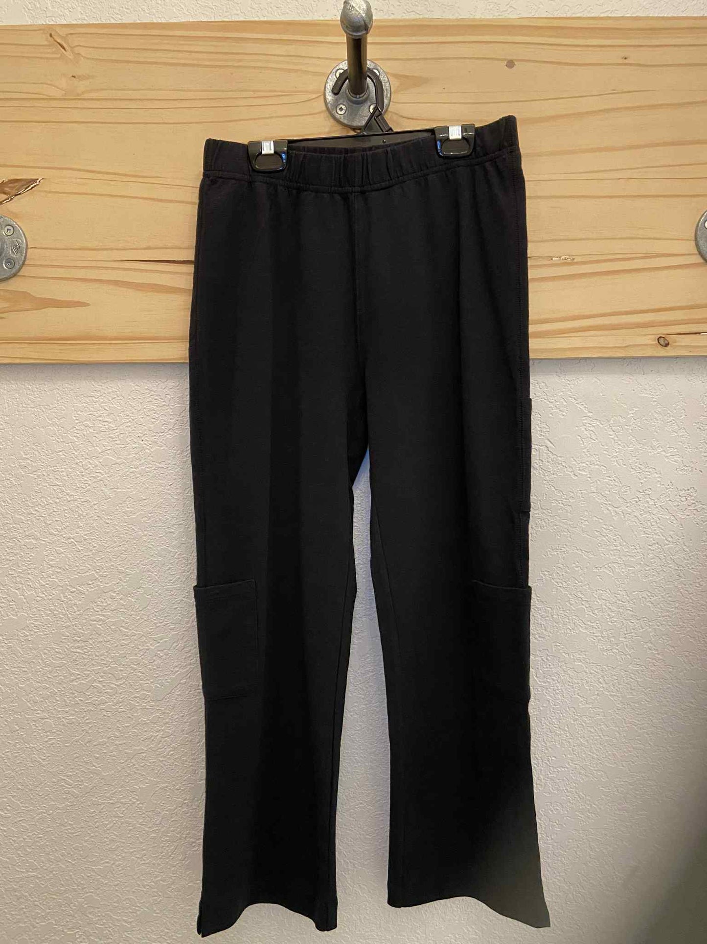 Renni Straight Leg Crop ~ Black