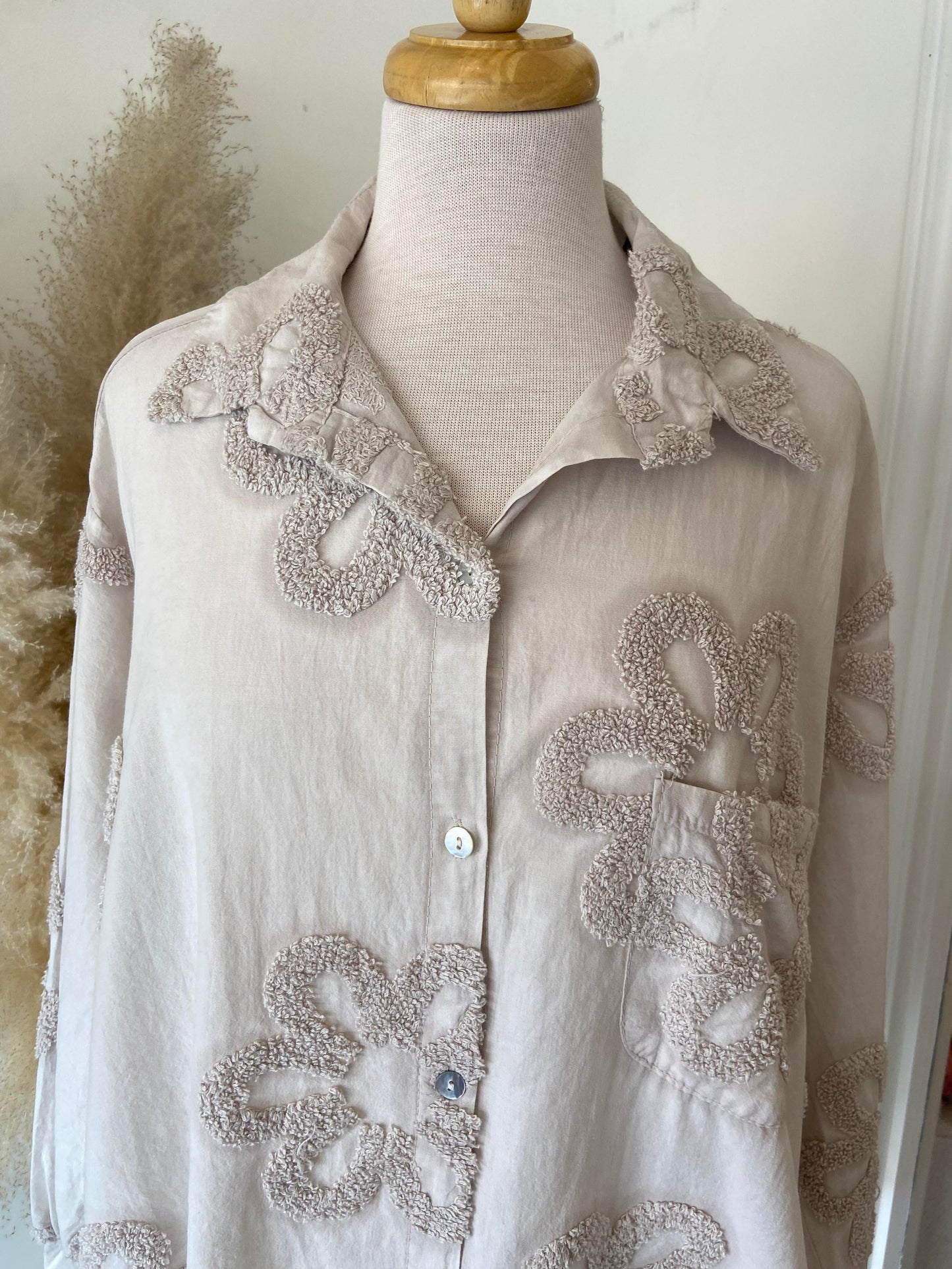Shelley Flowered Top ~ Beige
