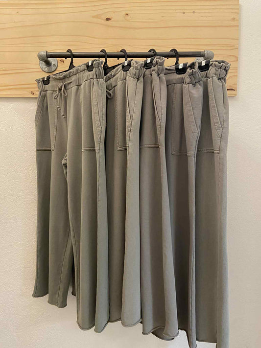 Ryleigh Ankle Pant ~ Pebble