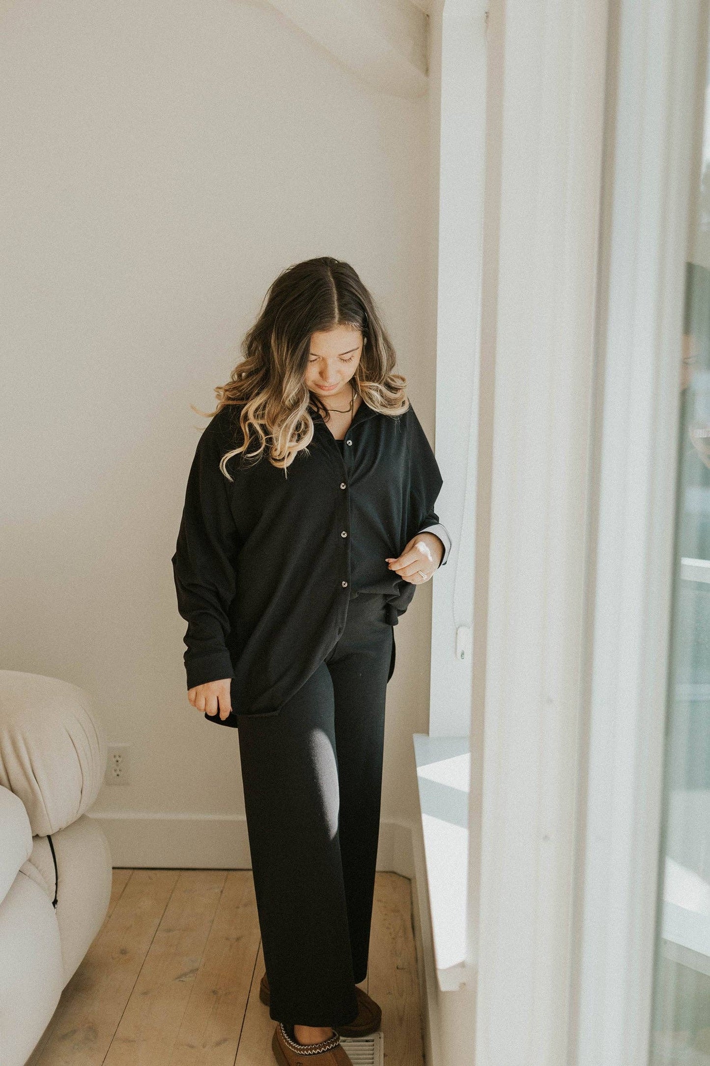Ladies Button Up Top: Black