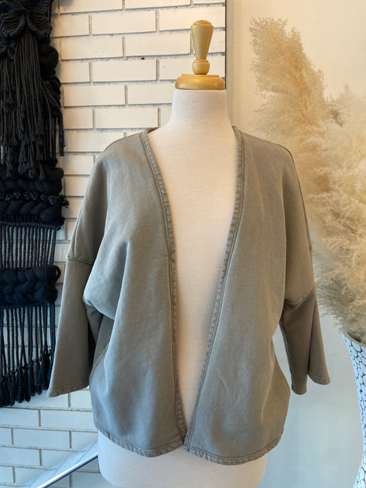 Ariel Cropped Cardi ~ Pebble