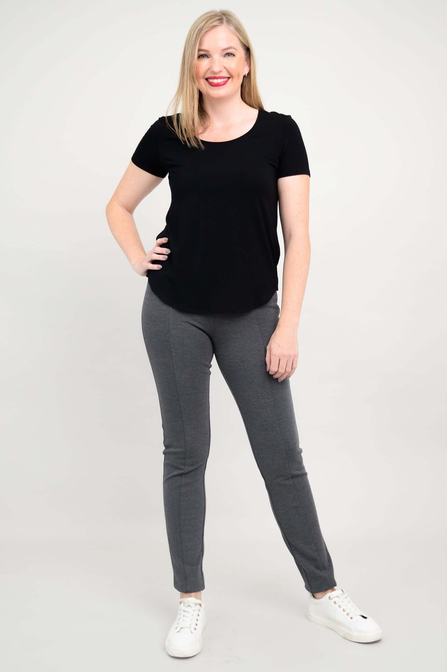 Tessa Tee ~ Black