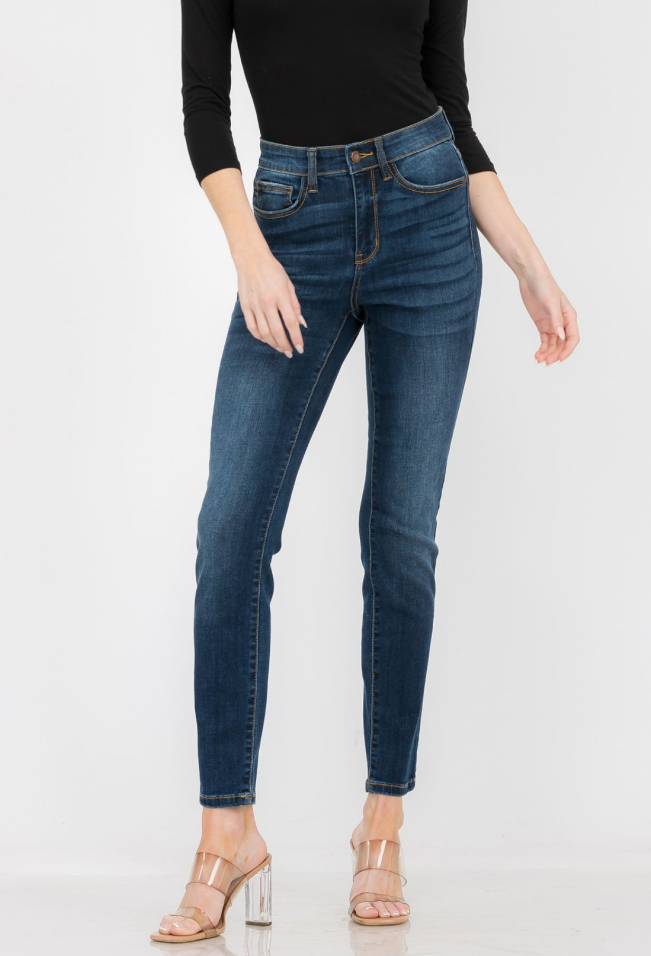Amely Relaxed Fit Jeans { Reg }