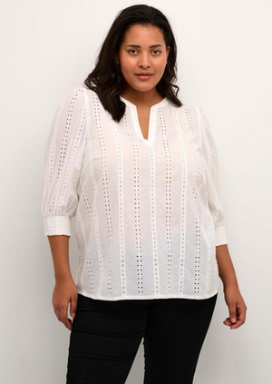 Open image in slideshow, Kimma Blouse { Curve }
